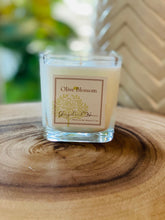 Load image into Gallery viewer, GINGERBREAD HOUSE | CANDLE