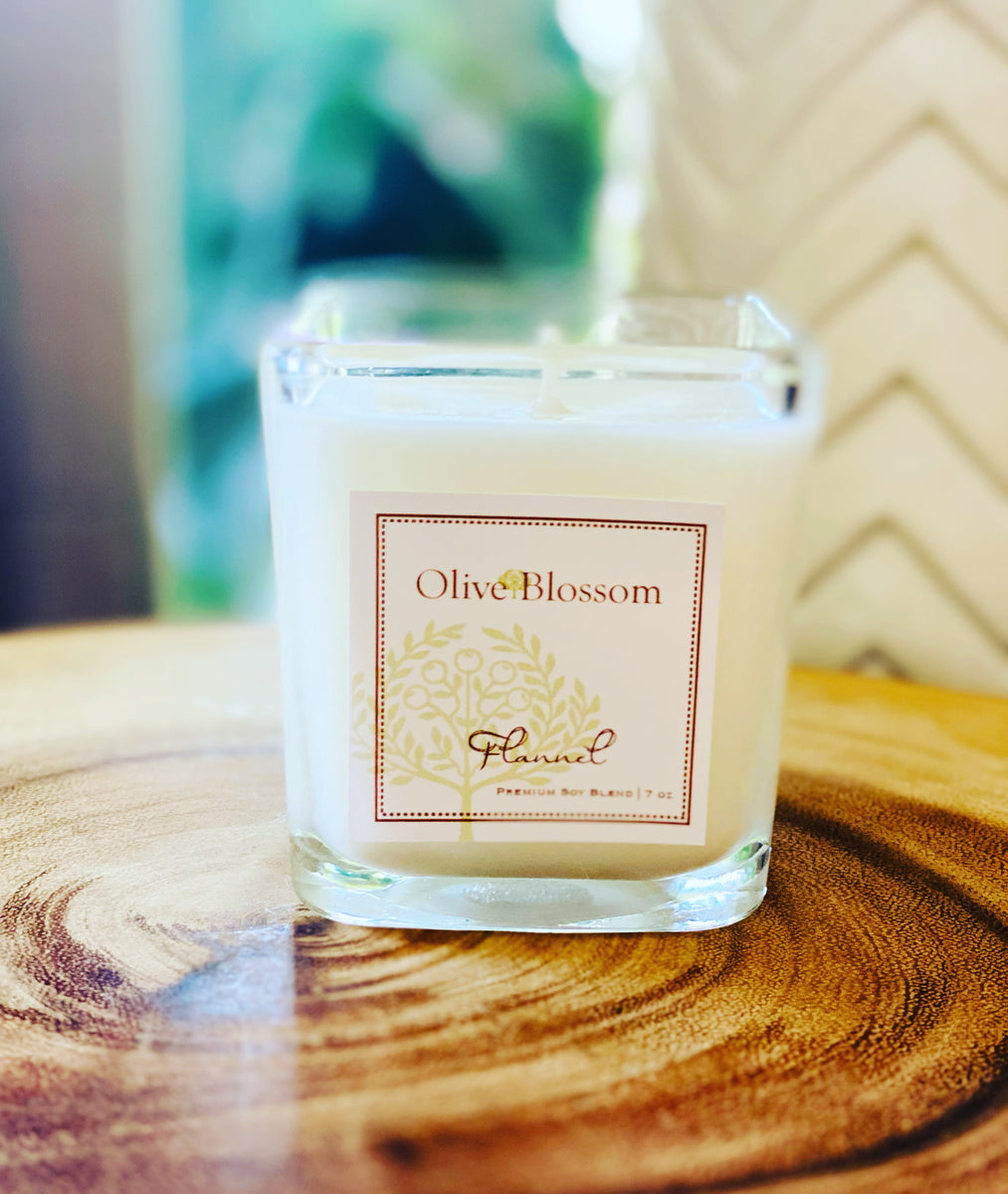 FLANNEL CANDLE Olive Blossom