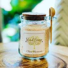 Load image into Gallery viewer, ISLAND ESCAPE | JAR OF 8 OZ BATH SALTS WITH SPOON