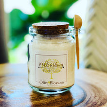 Load image into Gallery viewer, MANGO PINEAPPLE | JAR OF 8 OZ BATH SALTS WITH SPOON