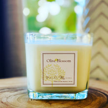 Load image into Gallery viewer, PISTACHIO MACAROON | CANDLE