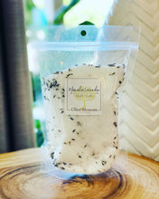 Load image into Gallery viewer, MANUKA LAVENDER | 16 OZ BAG OF BATH SALTS