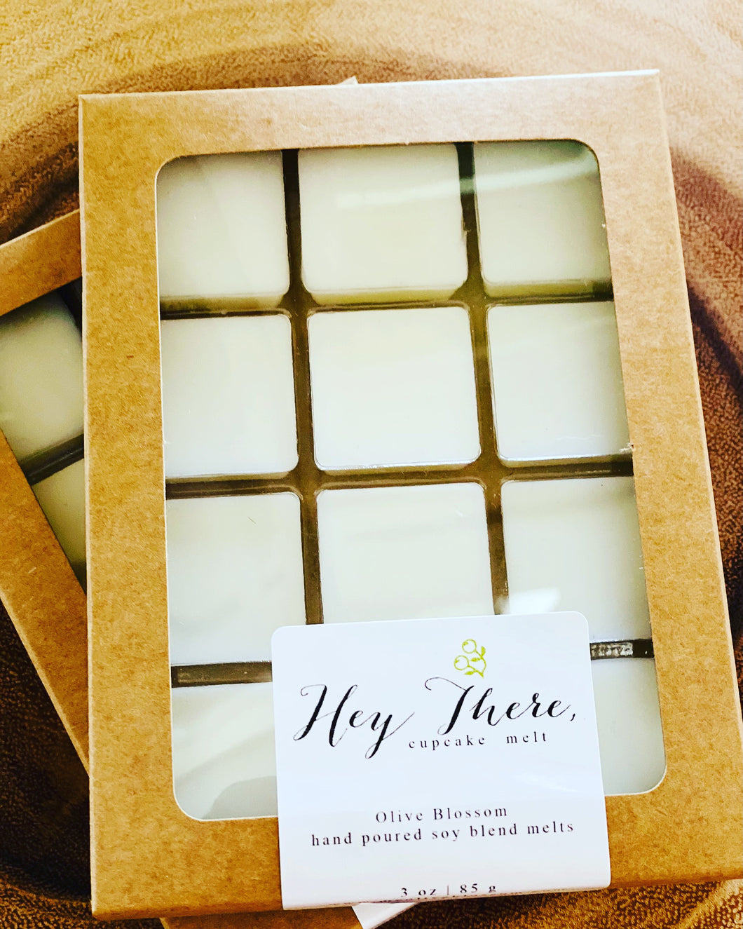 HEY THERE, CUPCAKE | 12 BLOSSOM MELTS IN KRAFT BOX